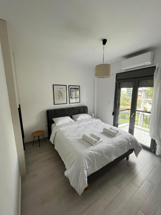Tiffany'S Apartments -2' Walk From Metro أثينا المظهر الخارجي الصورة
