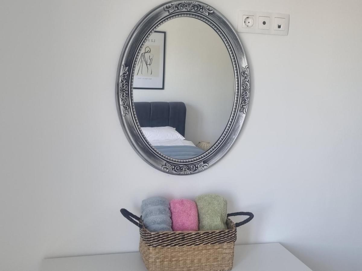 Tiffany'S Apartments -2' Walk From Metro أثينا المظهر الخارجي الصورة